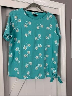 Women’s Teal Daisy Bicycle Short-Sleeve Top
